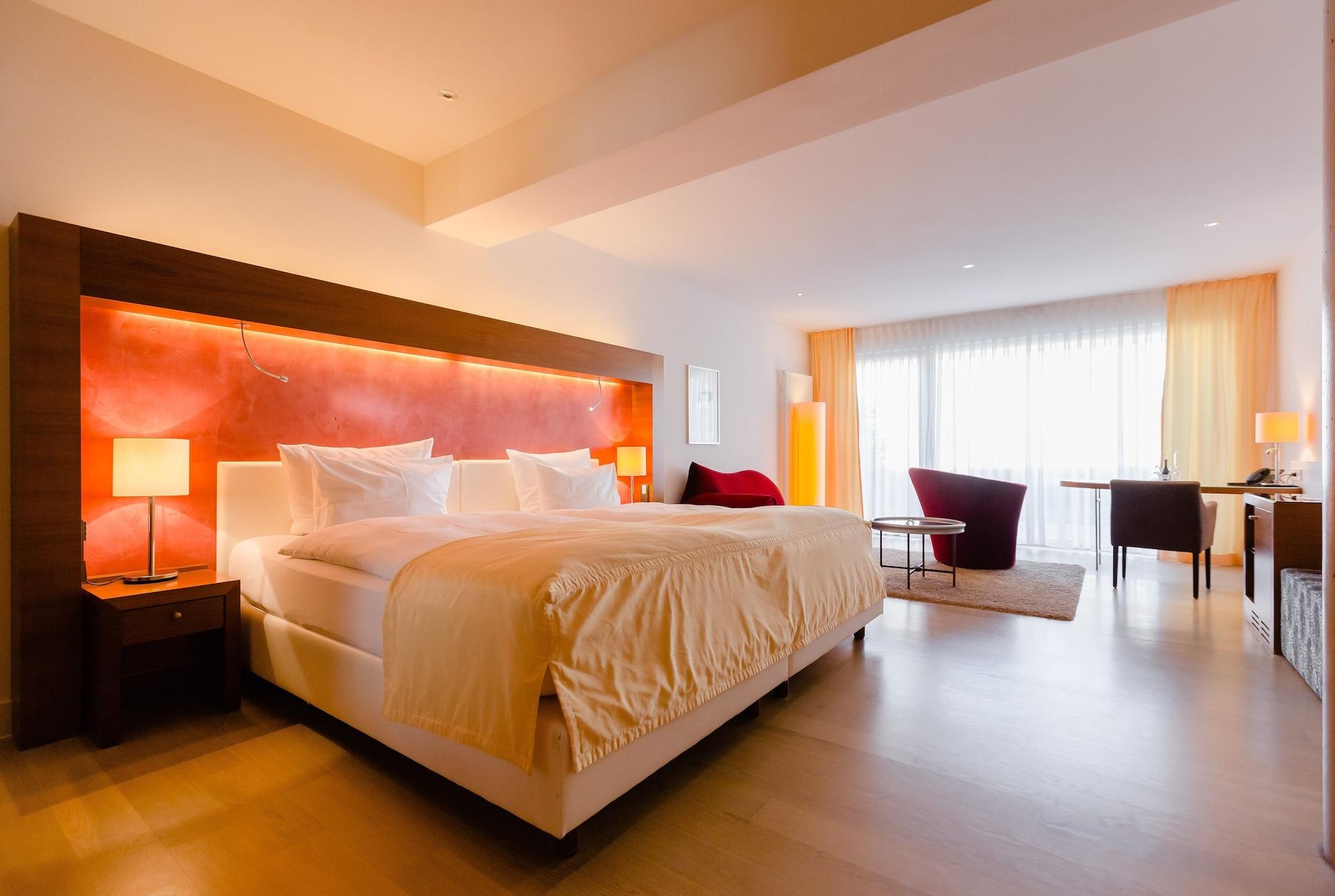 Aqua Aurelia Suitenhotel An Den Thermen Баден-Баден Екстериор снимка