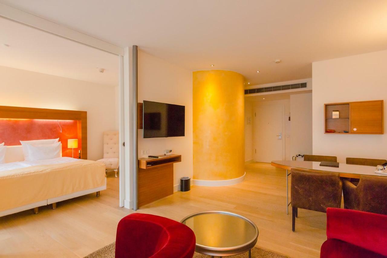 Aqua Aurelia Suitenhotel An Den Thermen Баден-Баден Екстериор снимка